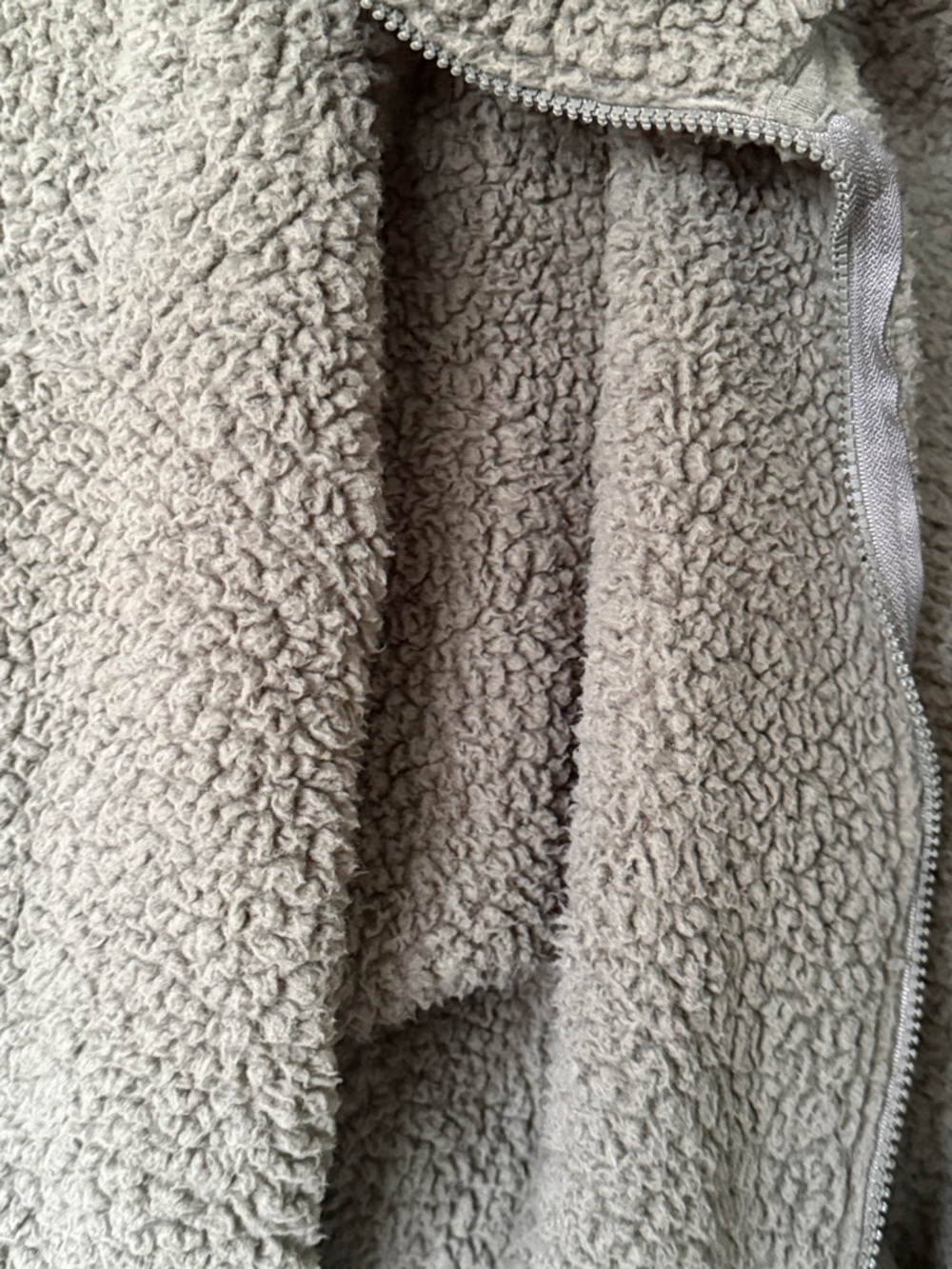 SO Women's Olive Green Sherpa Zip Teddy Jacket ~ Size: Large - Picture 2 of 7